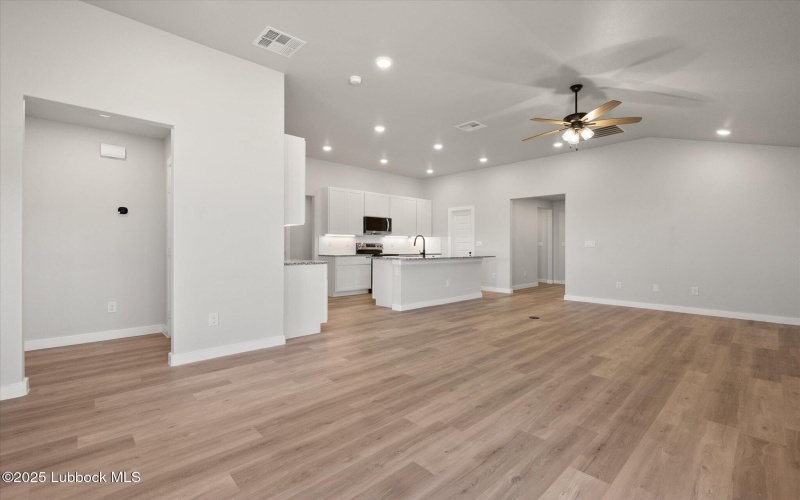 3006 140th Street, Lubbock, TX 79423, 4 Bedrooms Bedrooms, ,2 BathroomsBathrooms,Residential,For Sale,3006 140th Street,202554318