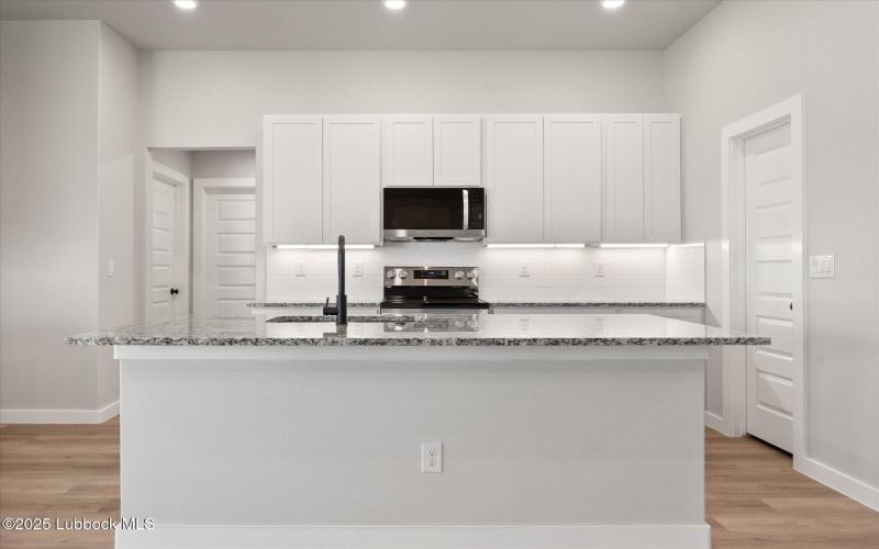 3006 140th Street, Lubbock, TX 79423, 4 Bedrooms Bedrooms, ,2 BathroomsBathrooms,Residential,For Sale,3006 140th Street,202554318