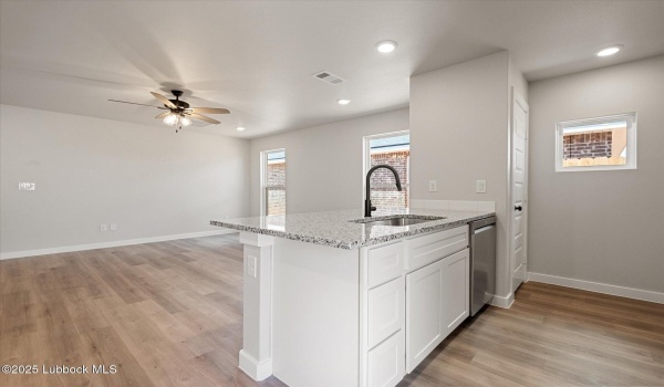 14507 Paris Avenue, Lubbock, TX 79423, 2 Bedrooms Bedrooms, ,2 BathroomsBathrooms,Residential,For Sale,14507 Paris Avenue,202554420