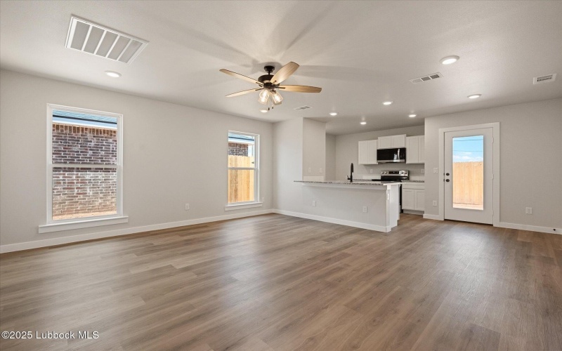 14507 Paris Avenue, Lubbock, TX 79423, 2 Bedrooms Bedrooms, ,2 BathroomsBathrooms,Residential,For Sale,14507 Paris Avenue,202554420