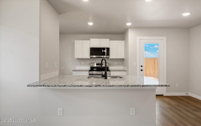 14507 Paris Avenue, Lubbock, TX 79423, 2 Bedrooms Bedrooms, ,2 BathroomsBathrooms,Residential,For Sale,14507 Paris Avenue,202554420