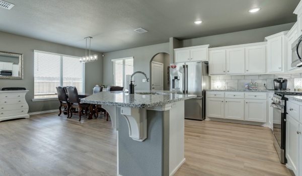 6928 11th Street, Lubbock, TX 79416, 3 Bedrooms Bedrooms, ,2 BathroomsBathrooms,Residential,For Sale,6928 11th Street,202553311