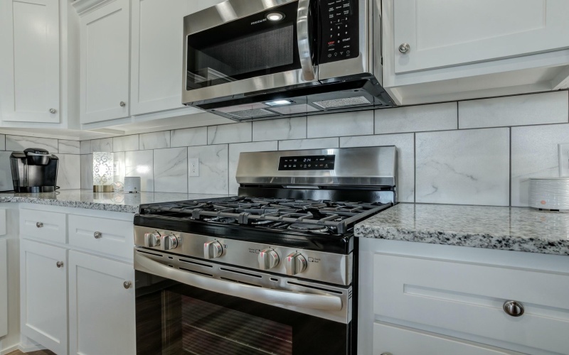6928 11th Street, Lubbock, TX 79416, 3 Bedrooms Bedrooms, ,2 BathroomsBathrooms,Residential,For Sale,6928 11th Street,202553311