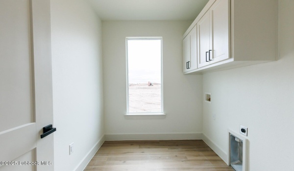 7450 55th Street, Lubbock, TX 79407, 3 Bedrooms Bedrooms, ,2 BathroomsBathrooms,Residential,For Sale,7450 55th Street,202554454