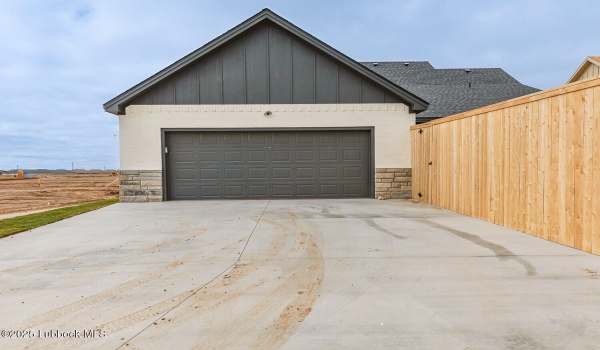 7450 55th Street, Lubbock, TX 79407, 3 Bedrooms Bedrooms, ,2 BathroomsBathrooms,Residential,For Sale,7450 55th Street,202554454