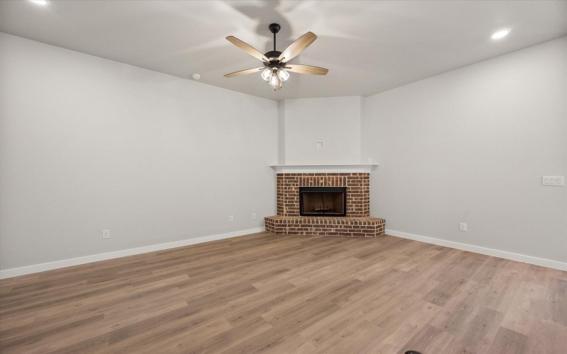 7029 8th Street, Lubbock, TX 79416, 3 Bedrooms Bedrooms, ,2 BathroomsBathrooms,Residential,For Sale,7029 8th Street,202553321