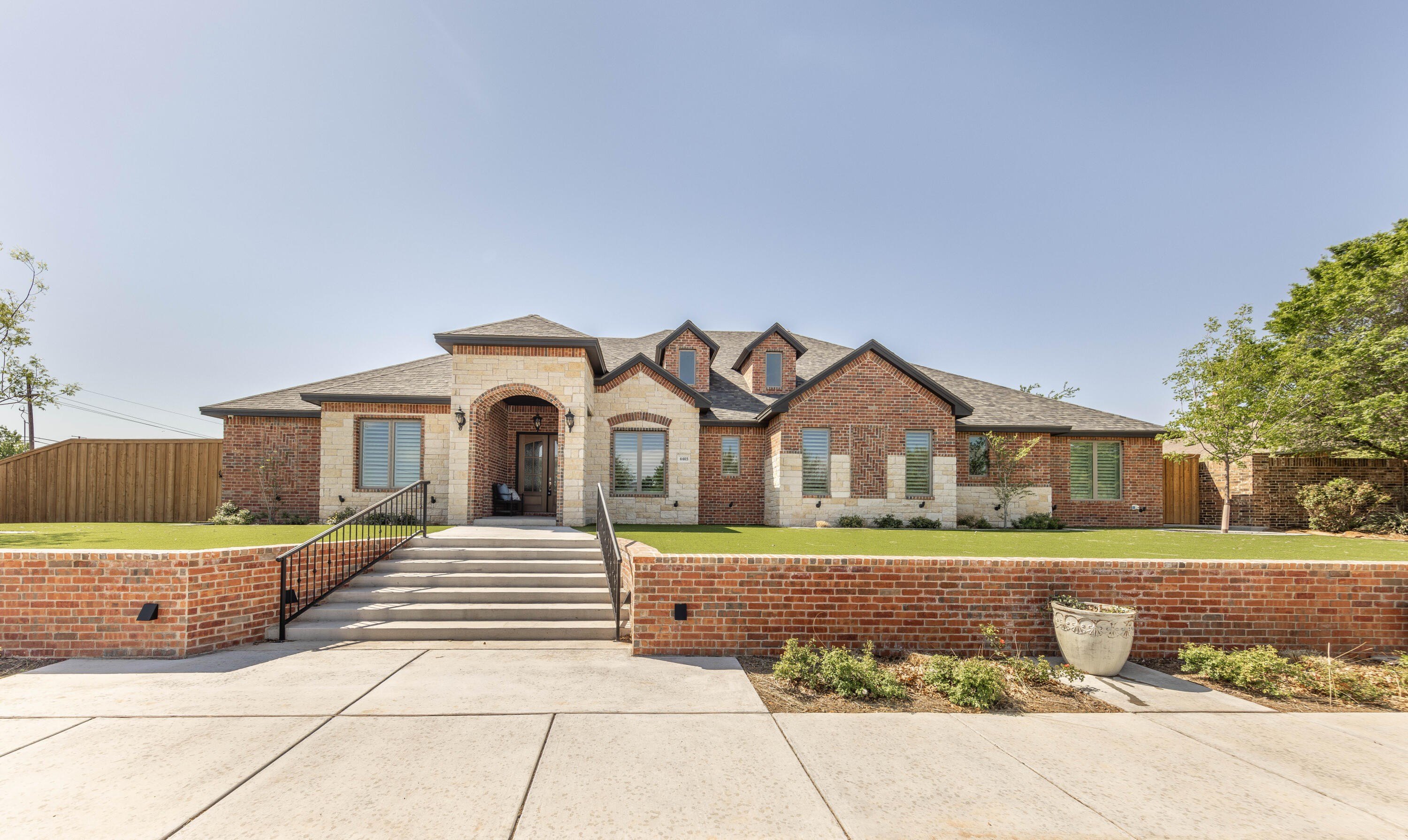 4403 103rd Street, Lubbock, TX 79424, 4 Bedrooms Bedrooms, ,5 BathroomsBathrooms,Residential,For Sale,4403 103rd Street,202553341