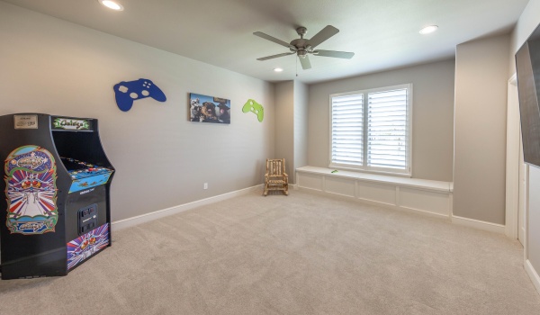 4403 103rd Street, Lubbock, TX 79424, 4 Bedrooms Bedrooms, ,5 BathroomsBathrooms,Residential,For Sale,4403 103rd Street,202553341
