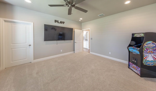 4403 103rd Street, Lubbock, TX 79424, 4 Bedrooms Bedrooms, ,5 BathroomsBathrooms,Residential,For Sale,4403 103rd Street,202553341