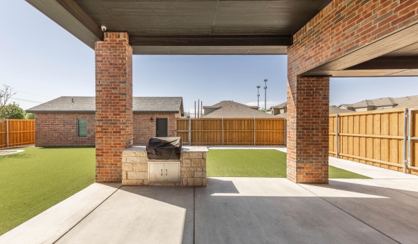 4403 103rd Street, Lubbock, TX 79424, 4 Bedrooms Bedrooms, ,5 BathroomsBathrooms,Residential,For Sale,4403 103rd Street,202553341
