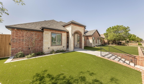 4403 103rd Street, Lubbock, TX 79424, 4 Bedrooms Bedrooms, ,5 BathroomsBathrooms,Residential,For Sale,4403 103rd Street,202553341