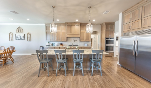4403 103rd Street, Lubbock, TX 79424, 4 Bedrooms Bedrooms, ,5 BathroomsBathrooms,Residential,For Sale,4403 103rd Street,202553341