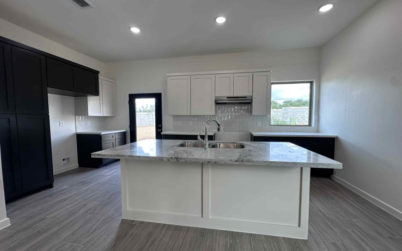 123 Faith Dr., Laredo, TX 78045, 4 Bedrooms Bedrooms, ,2 BathroomsBathrooms,Residential,For Sale,123 Faith Dr.,20251846