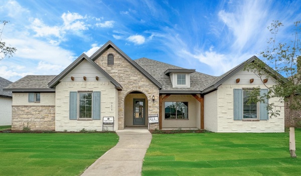 7615 53rd Street, Lubbock, TX 79407, 4 Bedrooms Bedrooms, ,3 BathroomsBathrooms,Residential,For Sale,7615 53rd Street,202553362