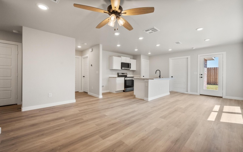 8307 23rd Street, Lubbock, TX 79407, 3 Bedrooms Bedrooms, ,2 BathroomsBathrooms,Residential,For Sale,8307 23rd Street,202553374