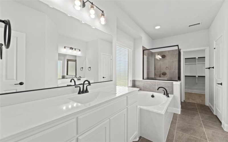 695 Cherry Bark Trail, Waxahachie, TX 75165, 4 Bedrooms Bedrooms, ,3 BathroomsBathrooms,Residential,For Sale,695 Cherry Bark Trail,20343990