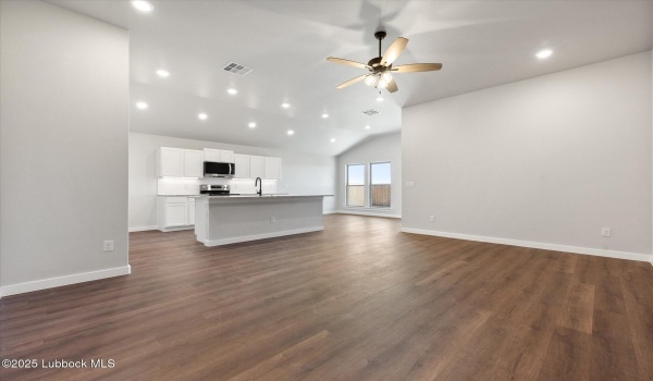 8623 29th Street, Lubbock, TX 79407, 3 Bedrooms Bedrooms, ,2 BathroomsBathrooms,Residential,For Sale,8623 29th Street,202553395