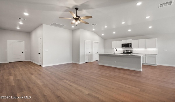 8623 29th Street, Lubbock, TX 79407, 3 Bedrooms Bedrooms, ,2 BathroomsBathrooms,Residential,For Sale,8623 29th Street,202553395