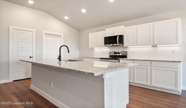 8623 29th Street, Lubbock, TX 79407, 3 Bedrooms Bedrooms, ,2 BathroomsBathrooms,Residential,For Sale,8623 29th Street,202553395