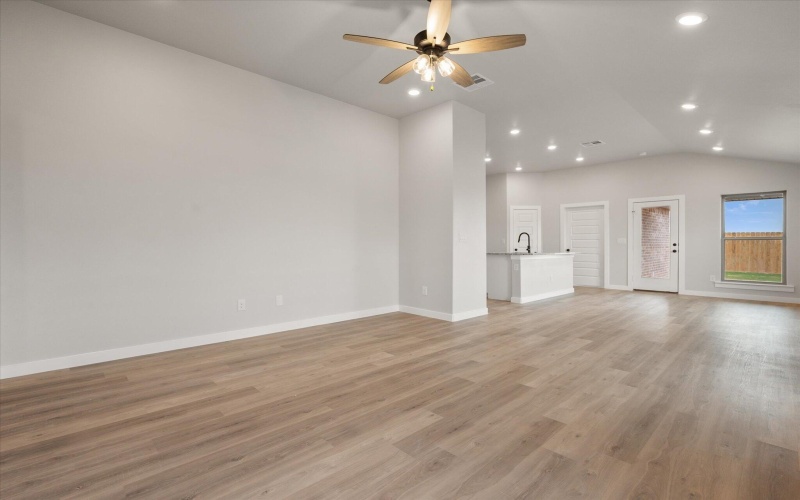 3012 140th Street, Lubbock, TX 79423, 4 Bedrooms Bedrooms, ,2 BathroomsBathrooms,Residential,For Sale,3012 140th Street,202553401