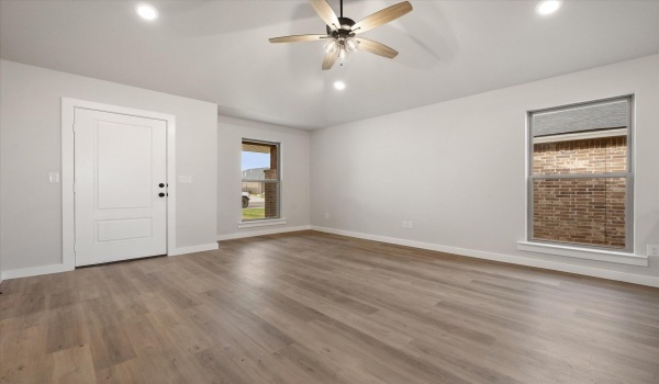 3015 140th Street, Lubbock, TX 79423, 3 Bedrooms Bedrooms, ,2 BathroomsBathrooms,Residential,For Sale,3015 140th Street,202553429