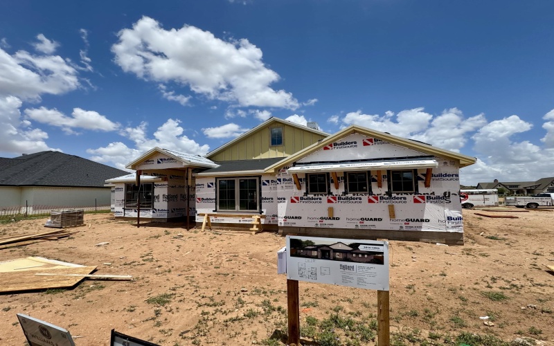 3814 136th Street, Lubbock, TX 79423, 4 Bedrooms Bedrooms, ,3 BathroomsBathrooms,Residential,For Sale,3814 136th Street,202553445