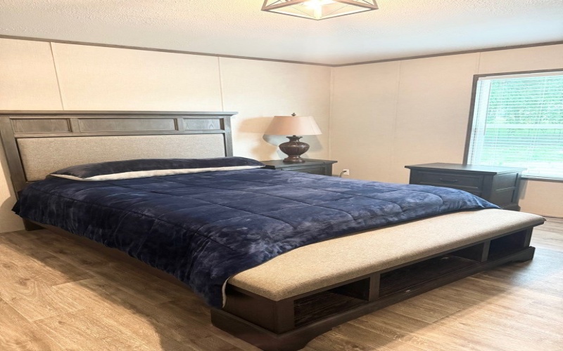 1322 North Market Street, Grapeland, TX 75844, 3 Habitaciones Habitaciones , ,2 BañosBaños,Residential,En Venta,1322 North Market Street,22500811