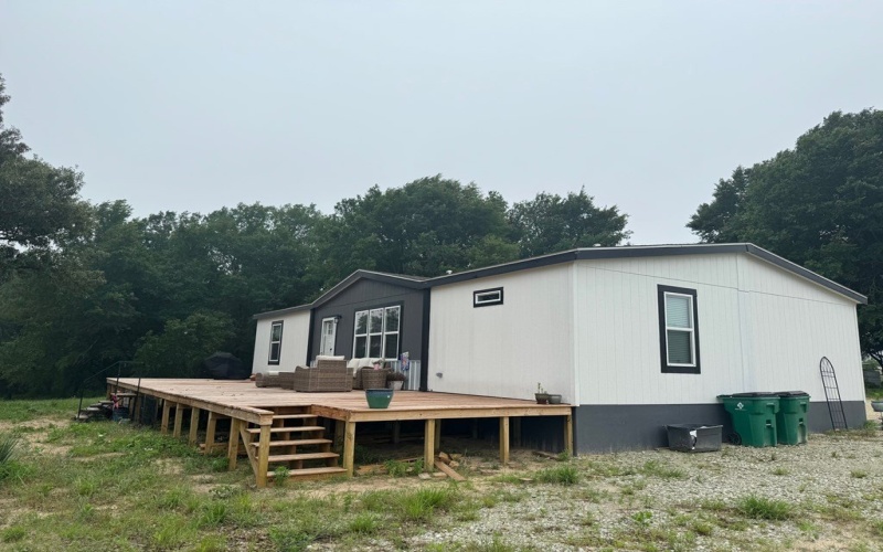 1322 North Market Street, Grapeland, TX 75844, 3 Habitaciones Habitaciones , ,2 BañosBaños,Residential,En Venta,1322 North Market Street,22500811