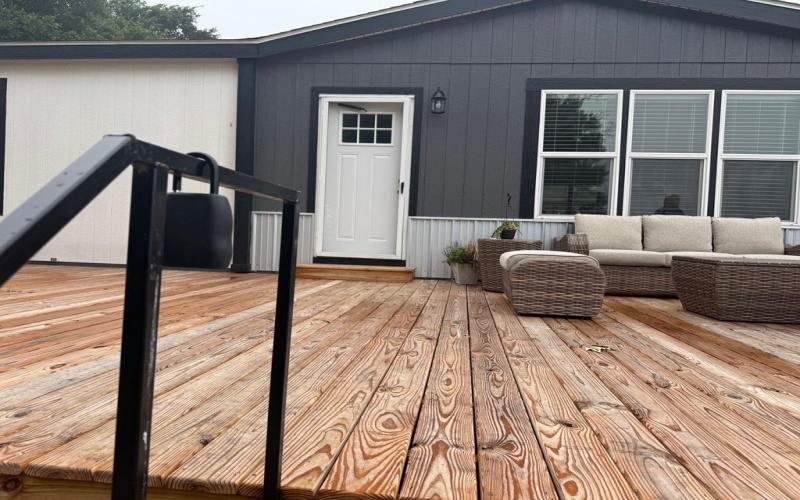 1322 North Market Street, Grapeland, TX 75844, 3 Habitaciones Habitaciones , ,2 BañosBaños,Residential,En Venta,1322 North Market Street,22500811