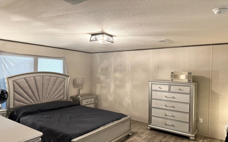 1322 North Market Street, Grapeland, TX 75844, 3 Habitaciones Habitaciones , ,2 BañosBaños,Residential,En Venta,1322 North Market Street,22500811