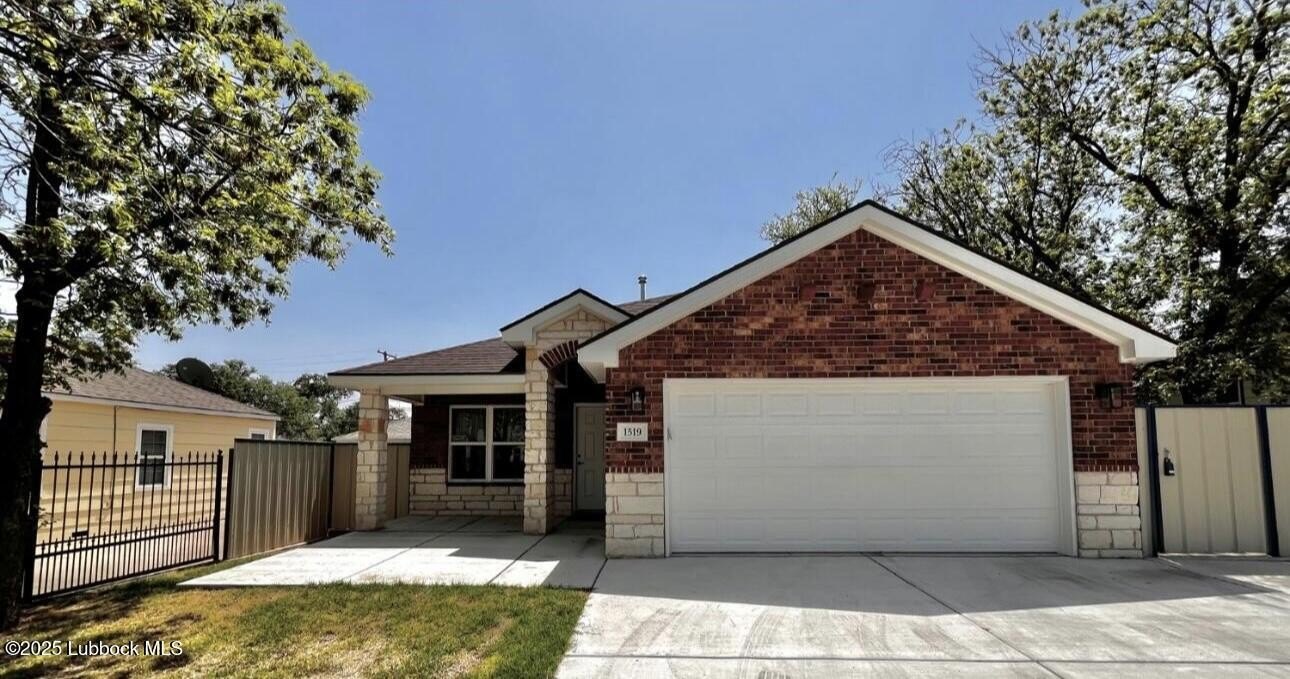 1519 27th Street, Lubbock, TX 79411, 3 Bedrooms Bedrooms, ,2 BathroomsBathrooms,Residential,For Sale,1519 27th Street,202553489