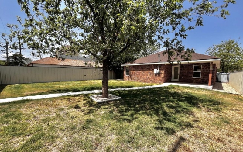 1519 27th Street, Lubbock, TX 79411, 3 Bedrooms Bedrooms, ,2 BathroomsBathrooms,Residential,For Sale,1519 27th Street,202553489