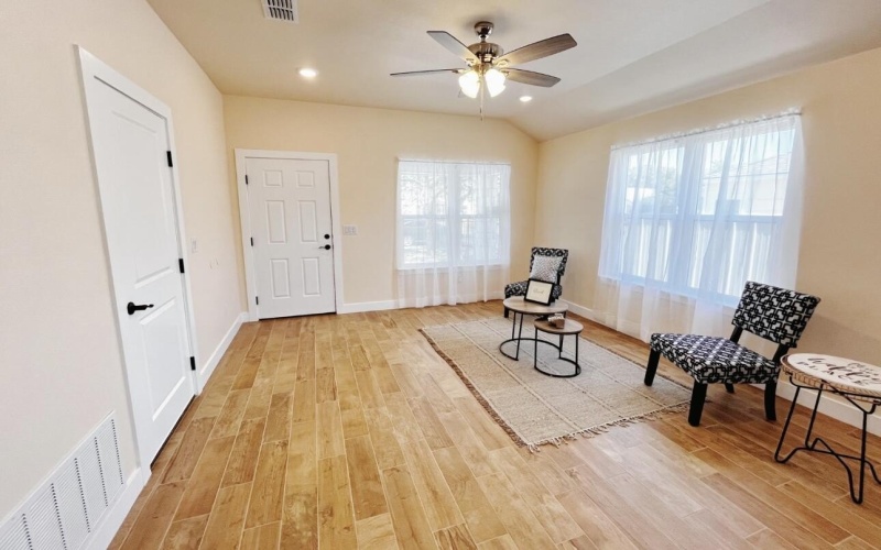 1519 27th Street, Lubbock, TX 79411, 3 Bedrooms Bedrooms, ,2 BathroomsBathrooms,Residential,For Sale,1519 27th Street,202553489