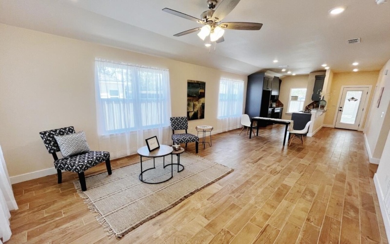 1519 27th Street, Lubbock, TX 79411, 3 Bedrooms Bedrooms, ,2 BathroomsBathrooms,Residential,For Sale,1519 27th Street,202553489