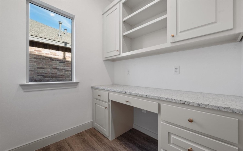 3630 120th Street, Lubbock, TX 79423, 4 Bedrooms Bedrooms, ,2 BathroomsBathrooms,Residential,For Sale,3630 120th Street,202553628