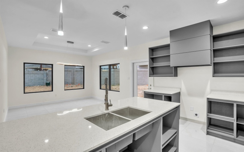 302 Pomian Ct, Laredo, TX 78045, 3 Bedrooms Bedrooms, ,2 BathroomsBathrooms,Residential,For Sale,302 Pomian Ct,20250794