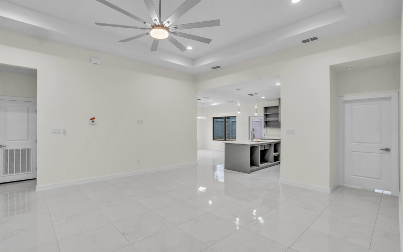 302 Pomian Ct, Laredo, TX 78045, 3 Bedrooms Bedrooms, ,2 BathroomsBathrooms,Residential,For Sale,302 Pomian Ct,20250794