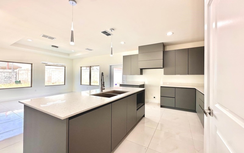 302 Pomian Ct, Laredo, TX 78045, 3 Bedrooms Bedrooms, ,2 BathroomsBathrooms,Residential,For Sale,302 Pomian Ct,20250794