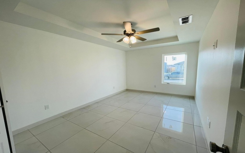 3709 Birge Dr., LAREDO, TX 78046, 3 Habitaciones Habitaciones , ,2 BañosBaños,Residential,En Venta,3709 Birge Dr.,20251226