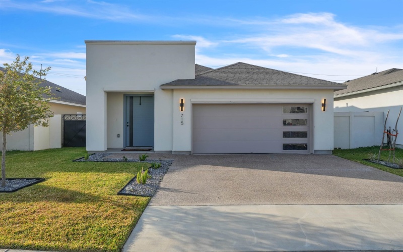 715 Journey Loop, Laredo, TX 78045, 3 Bedrooms Bedrooms, ,2 BathroomsBathrooms,Residential,For Sale,715 Journey Loop,20251314