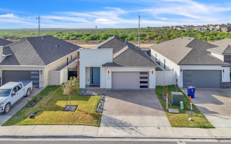715 Journey Loop, Laredo, TX 78045, 3 Bedrooms Bedrooms, ,2 BathroomsBathrooms,Residential,For Sale,715 Journey Loop,20251314
