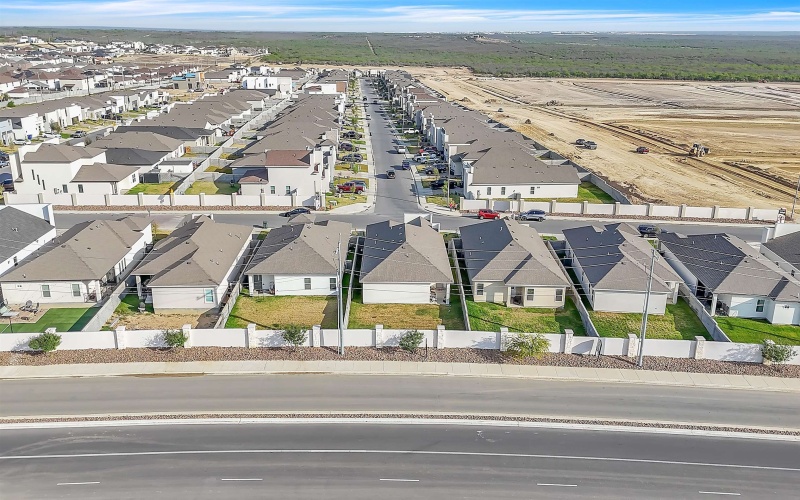 715 Journey Loop, Laredo, TX 78045, 3 Bedrooms Bedrooms, ,2 BathroomsBathrooms,Residential,For Sale,715 Journey Loop,20251314