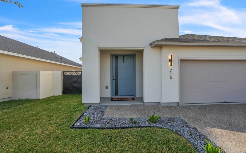 715 Journey Loop, Laredo, TX 78045, 3 Bedrooms Bedrooms, ,2 BathroomsBathrooms,Residential,For Sale,715 Journey Loop,20251314
