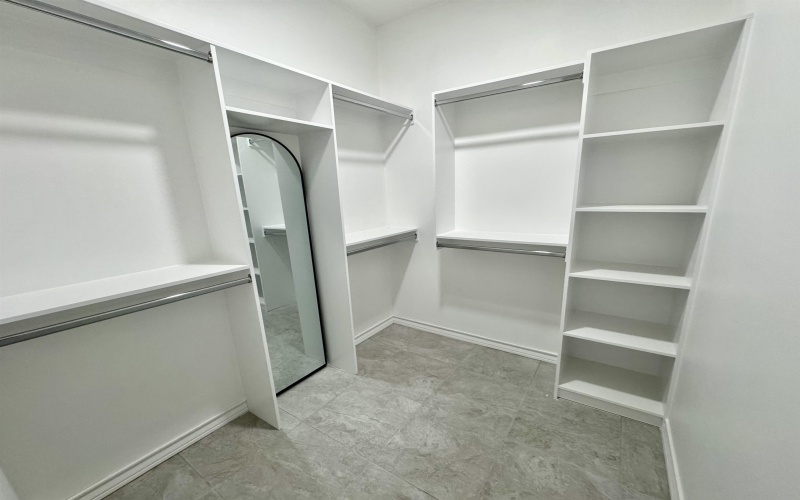 211 Lusitano Dr., Laredo, TX 78046, 3 Bedrooms Bedrooms, ,2 BathroomsBathrooms,Residential,For Sale,211 Lusitano Dr.,20251503