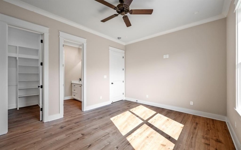 1054 Waters Edge Drive, Denison, TX 75020, 4 Bedrooms Bedrooms, ,3 BathroomsBathrooms,Residential,For Sale,1054 Waters Edge Drive,20507460