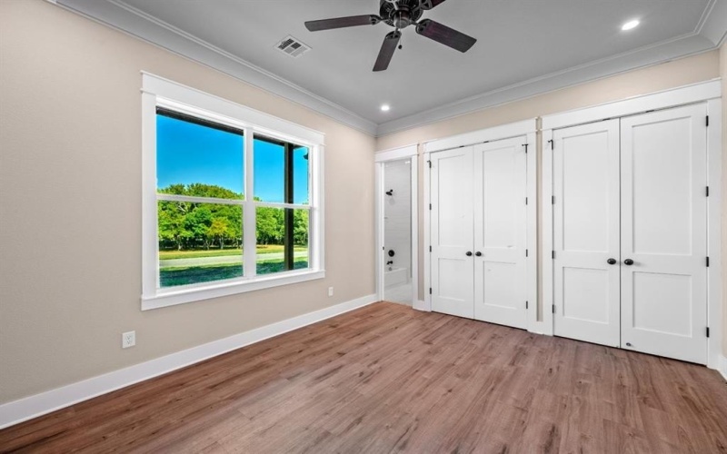 1054 Waters Edge Drive, Denison, TX 75020, 4 Bedrooms Bedrooms, ,3 BathroomsBathrooms,Residential,For Sale,1054 Waters Edge Drive,20507460