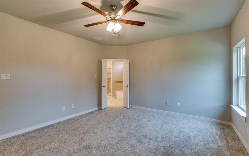 602 Kyle Drive, Tioga, TX 76271, 4 Bedrooms Bedrooms, ,3 BathroomsBathrooms,Residential,For Sale,602 Kyle Drive,20355200