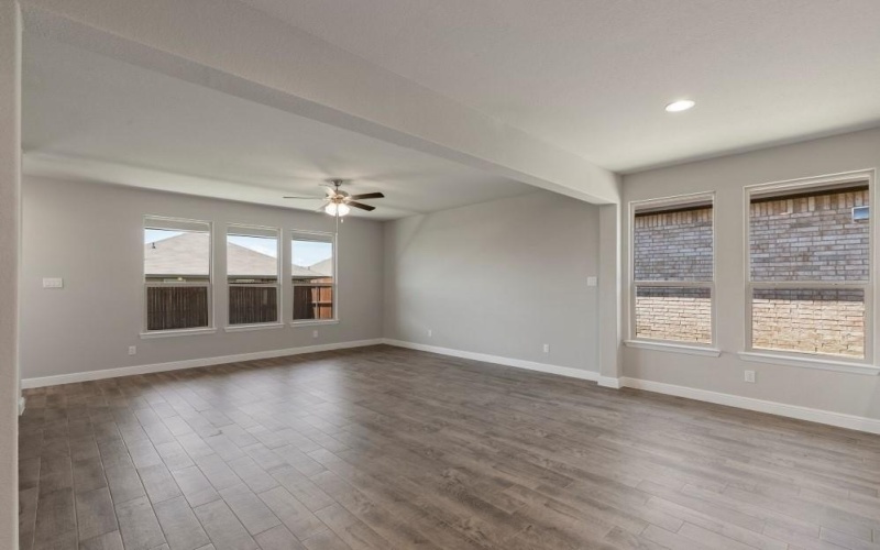 208 DUNMORE Drive, Fort Worth, TX 76052, 4 Bedrooms Bedrooms, ,2 BathroomsBathrooms,Residential,For Sale,208 DUNMORE Drive,20397014