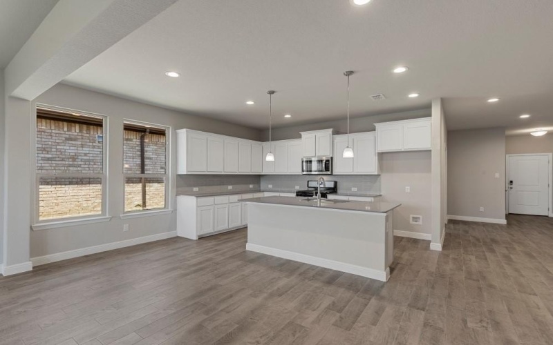 208 DUNMORE Drive, Fort Worth, TX 76052, 4 Bedrooms Bedrooms, ,2 BathroomsBathrooms,Residential,For Sale,208 DUNMORE Drive,20397014