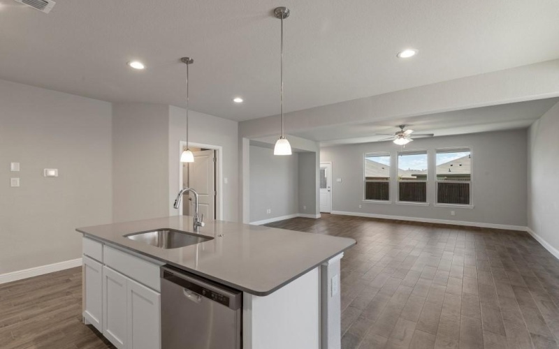 208 DUNMORE Drive, Fort Worth, TX 76052, 4 Bedrooms Bedrooms, ,2 BathroomsBathrooms,Residential,For Sale,208 DUNMORE Drive,20397014
